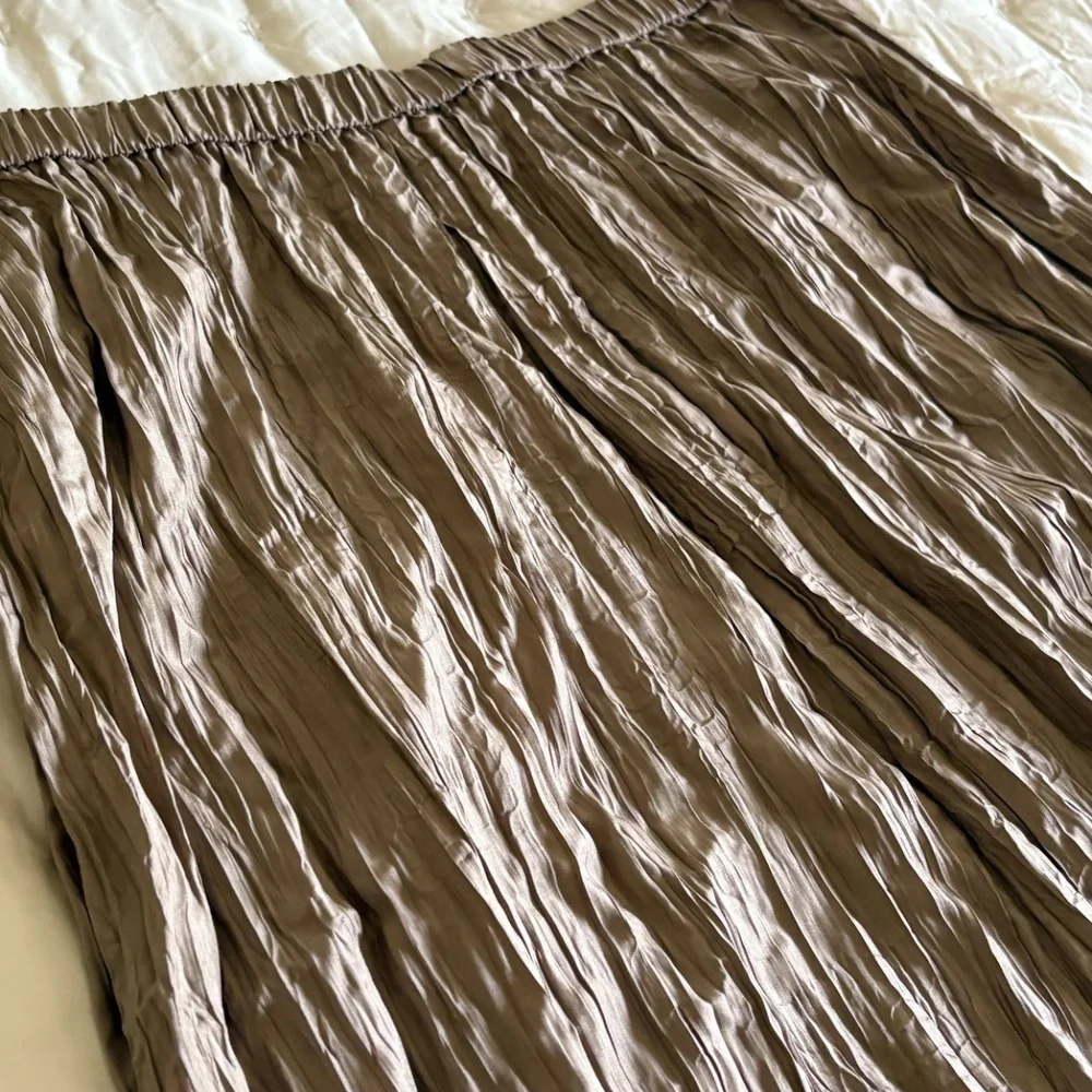 Eileen Fisher Crushed Silk Flared Skirt Cocoa. New with tags. - Picture 8 of 9